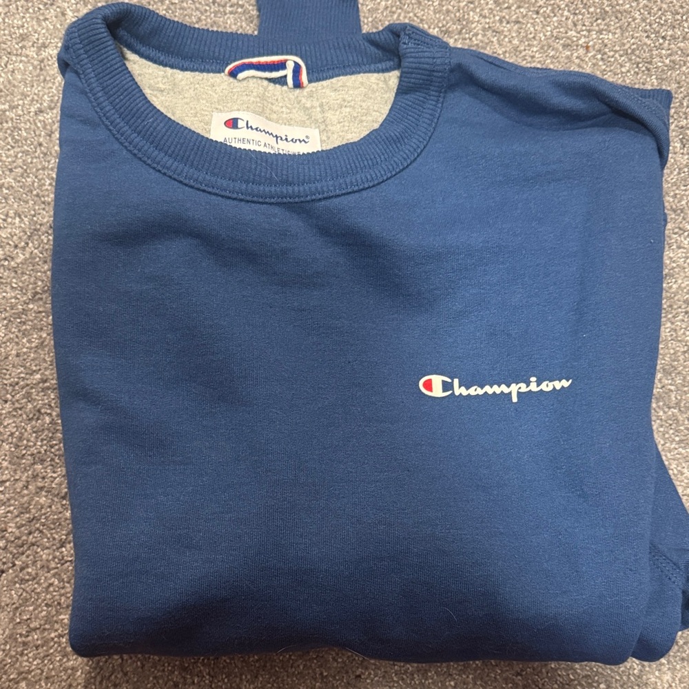 Champion Navy Crewneck Sweatshirt